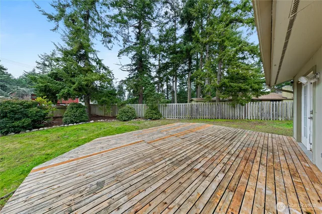 $499,000 | 625 Northwest Mizzen Drive, Oak Harbor, WA 98277