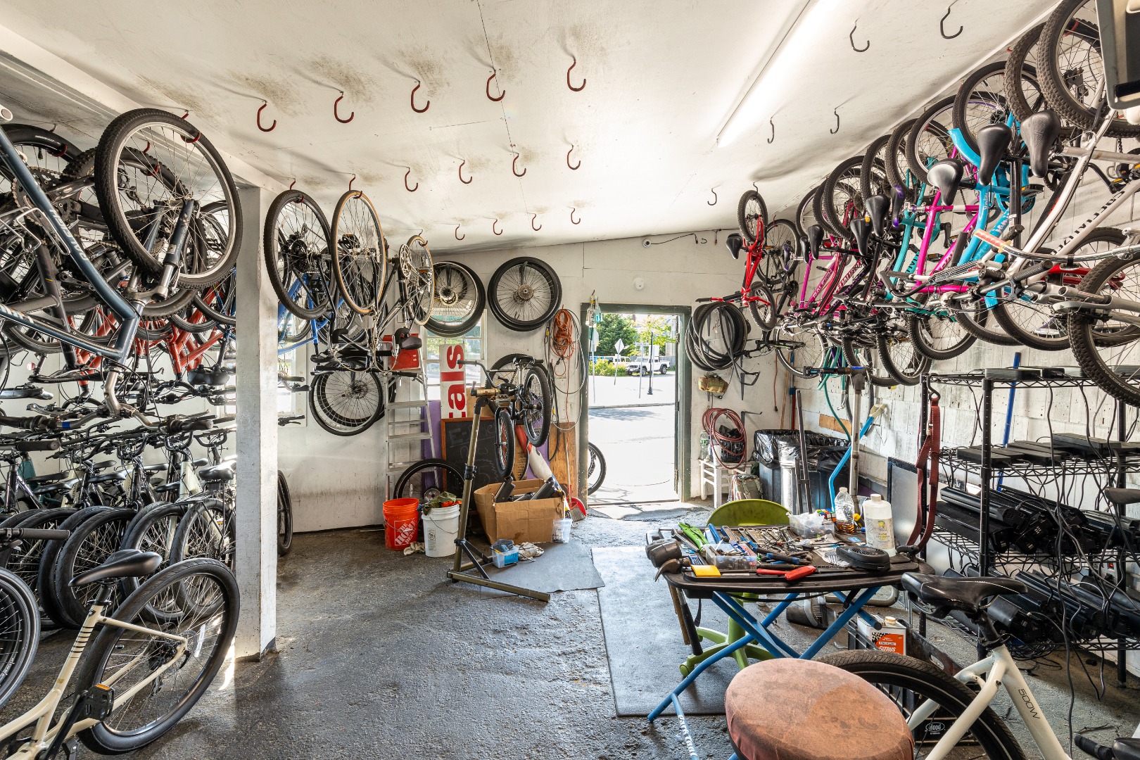 4 Lagoon Pond Road Vineyard Haven, MA 02568 - Photo 6 of 9