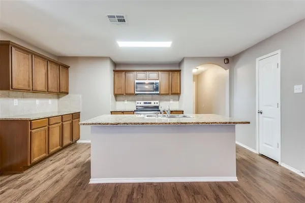 $2,025 | 1100 Cedar Hollow Drive, Princeton, TX 75407