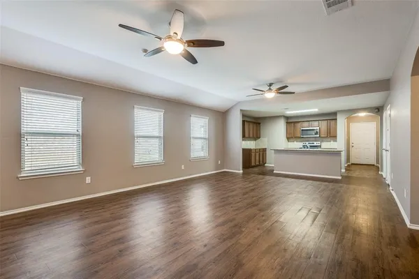 $2,025 | 1100 Cedar Hollow Drive, Princeton, TX 75407