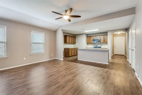 $2,025 | 1100 Cedar Hollow Drive, Princeton, TX 75407