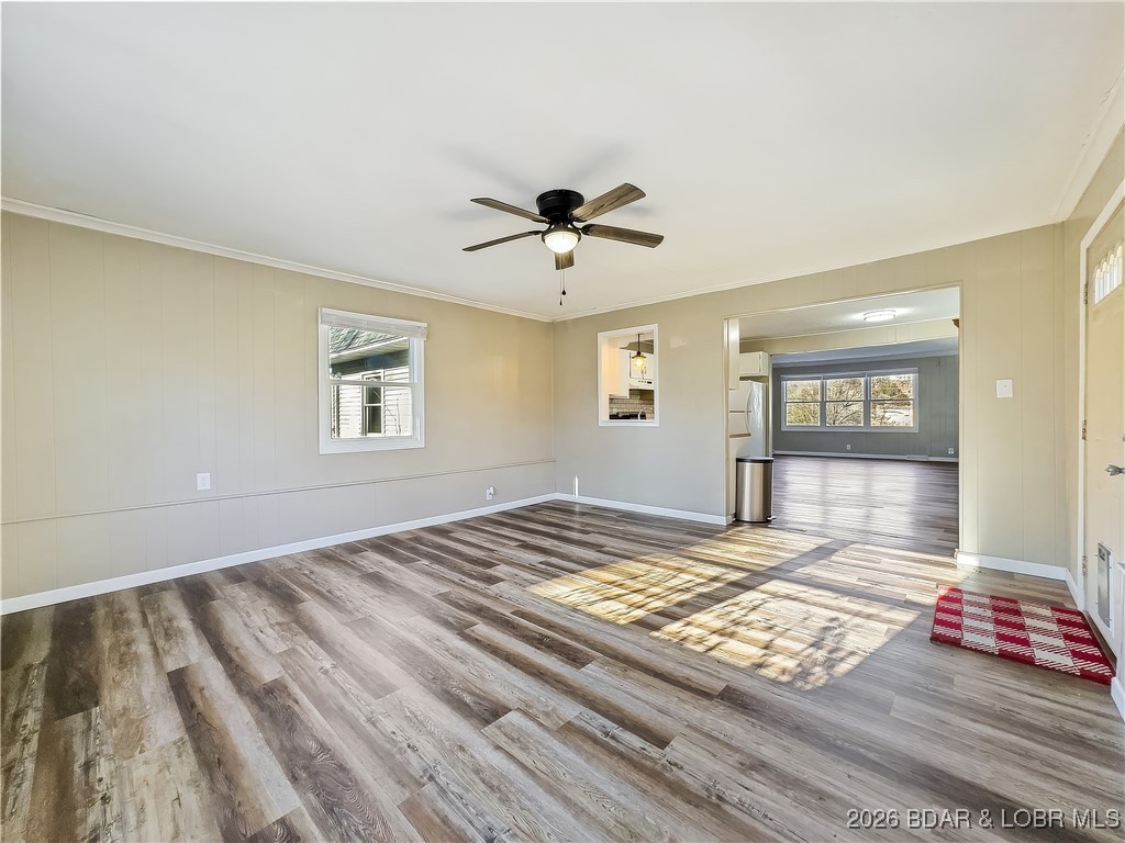 160 Bridgeview Road Camdenton, MO 65020 - Photo 20 of 49 Additional family room or dining area.