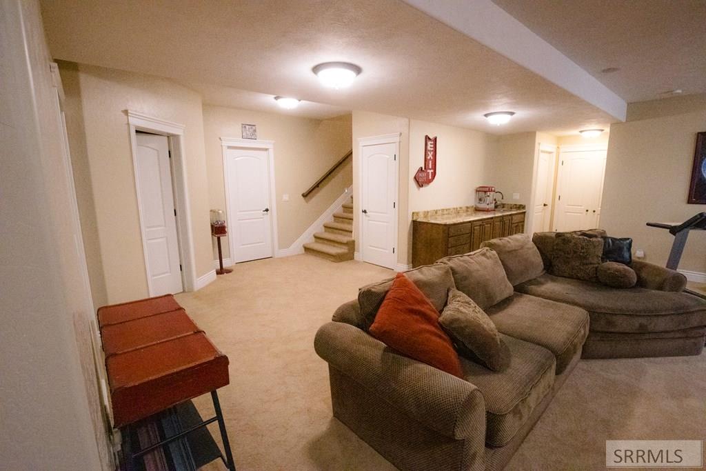 354 Eagle Summit Street Rexburg, ID 83440 - Photo 28 of 45 Spacious for Entertaining