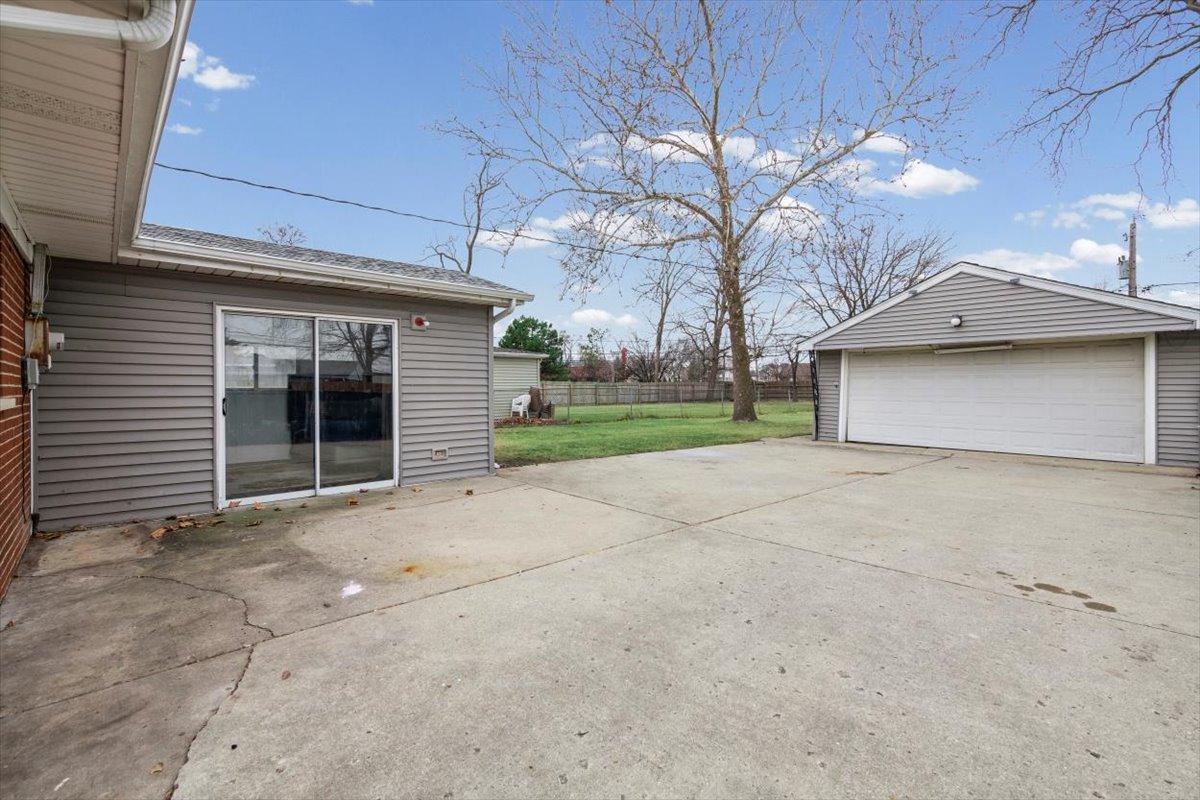 88 West Wayne Place Wheeling, IL 60090 - Photo 13 of 16