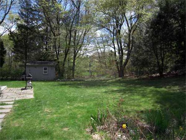 31 Highgate Road Framingham, MA 01701 - Photo 6 of 15 Gallery Image 6