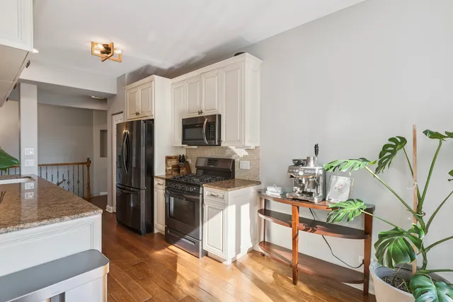 $315,000 | 315 Hill Street, Unit A, Wauconda, IL 60084