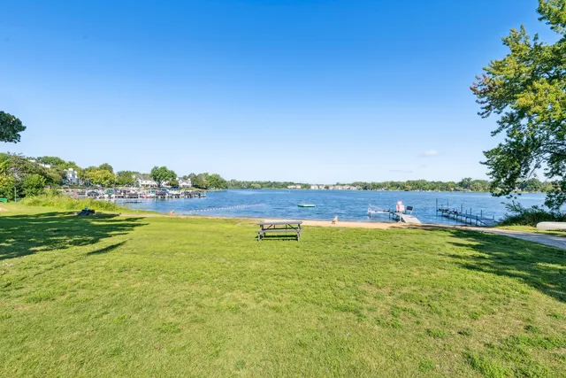 $315,000 | 315 Hill Street, Unit A, Wauconda, IL 60084