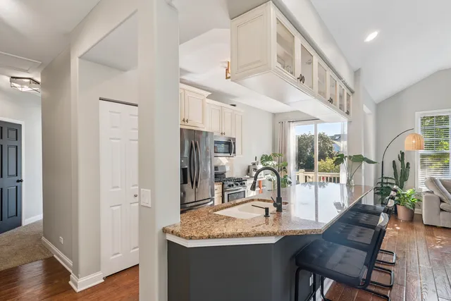 $315,000 | 315 Hill Street, Unit A, Wauconda, IL 60084