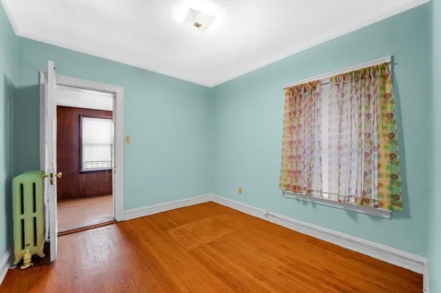 $275,000 | 7652 South Cornell Avenue, Chicago, IL 60649