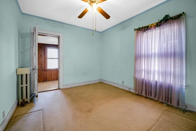 $275,000 | 7652 South Cornell Avenue, Chicago, IL 60649