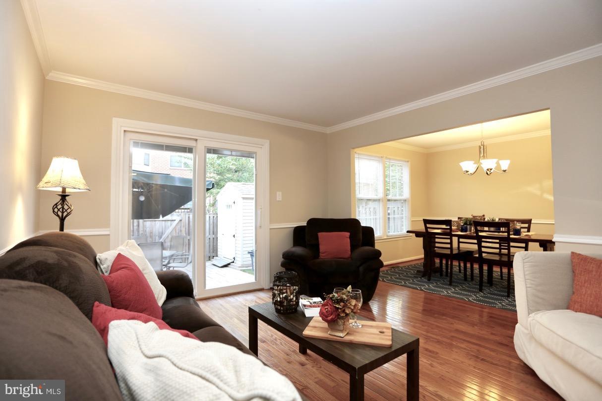 4862 Carriagepark Road Fairfax, VA 22032 - Photo 14 of 30 Family Room