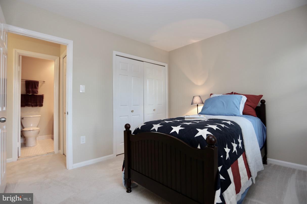 4862 Carriagepark Road Fairfax, VA 22032 - Photo 22 of 30 Bedroom