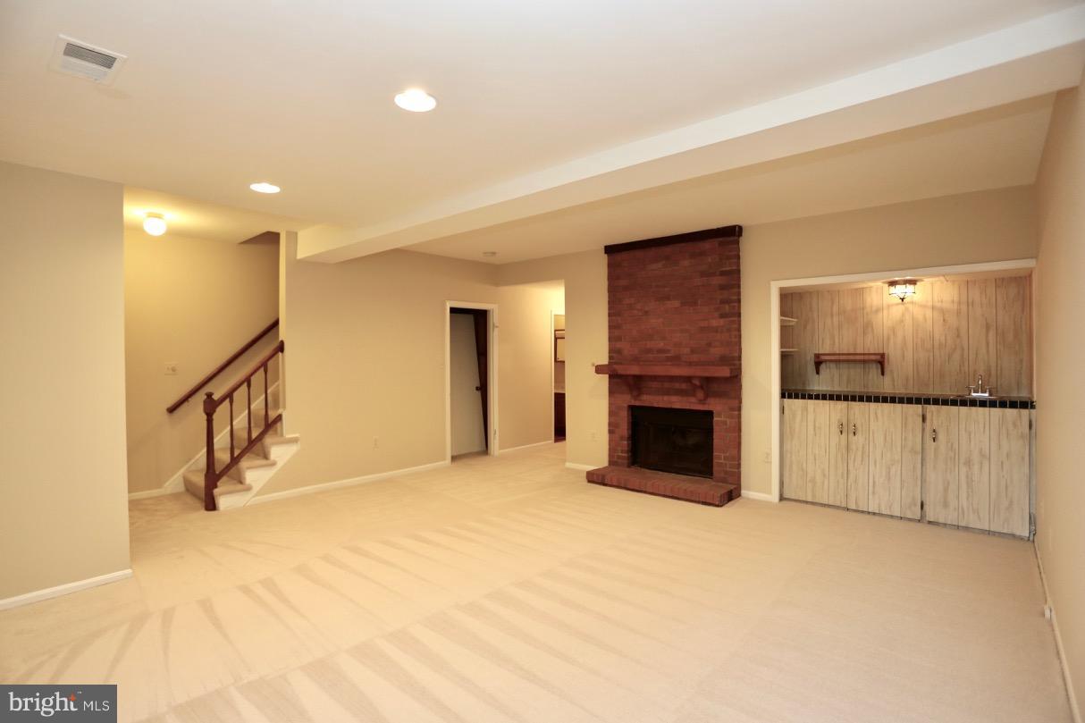 4862 Carriagepark Road Fairfax, VA 22032 - Photo 27 of 30 Basement