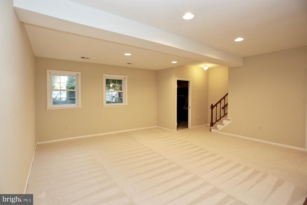 4862 Carriagepark Road Fairfax, VA 22032 - Photo 28 of 30 Basement