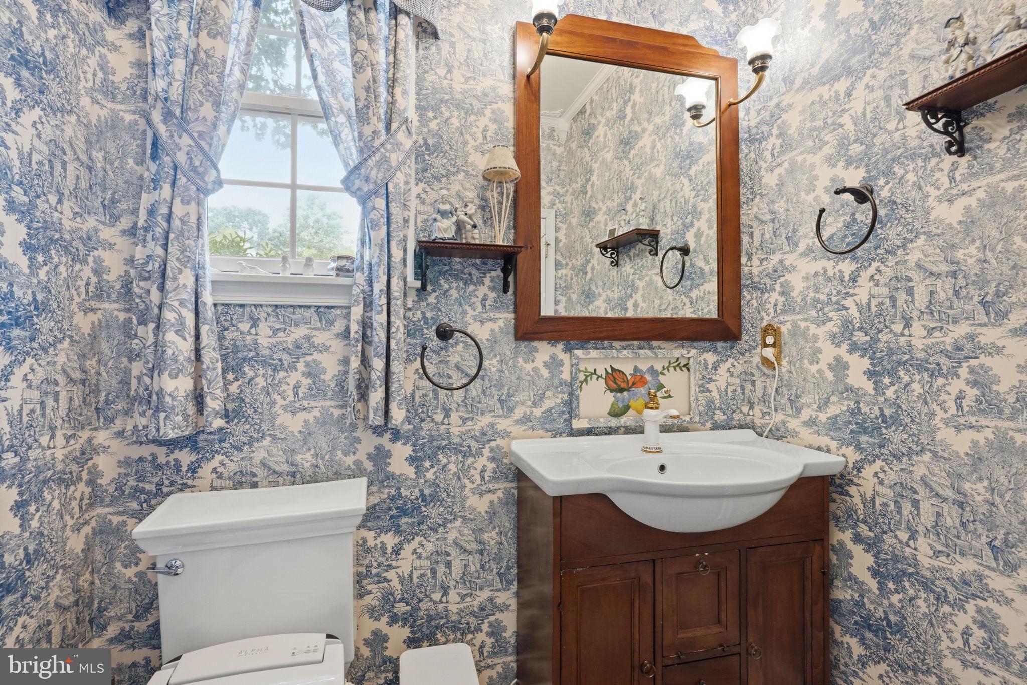 10 Pine Ridge Court Sewell, NJ 08080 - Photo 21 of 56 Main Level Half Bathroom
