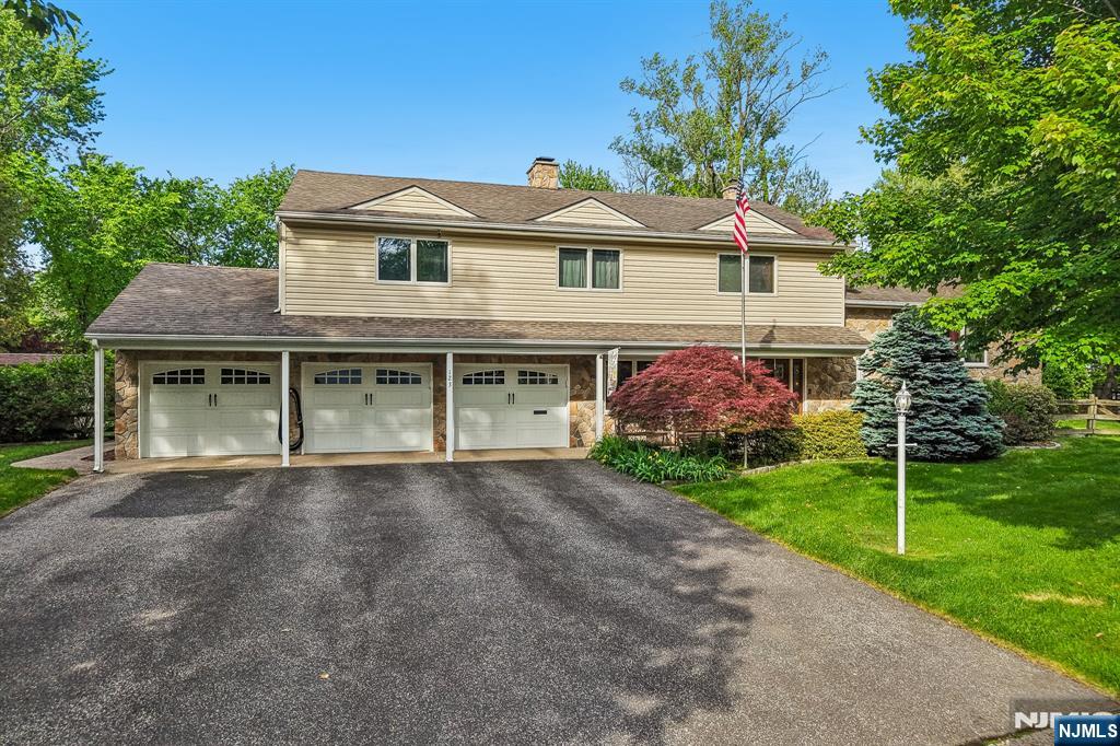 123 Midwood Road Paramus, NJ 07652 - Photo 1 of 46