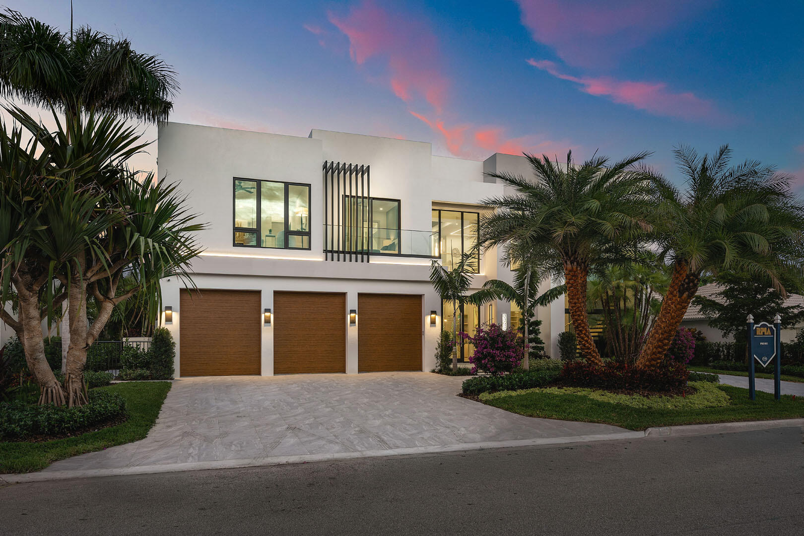 2240 Date Palm Road Boca Raton, FL 33432 - Photo 73 of 88 2240_Date_Palm_Road_Dusk_06