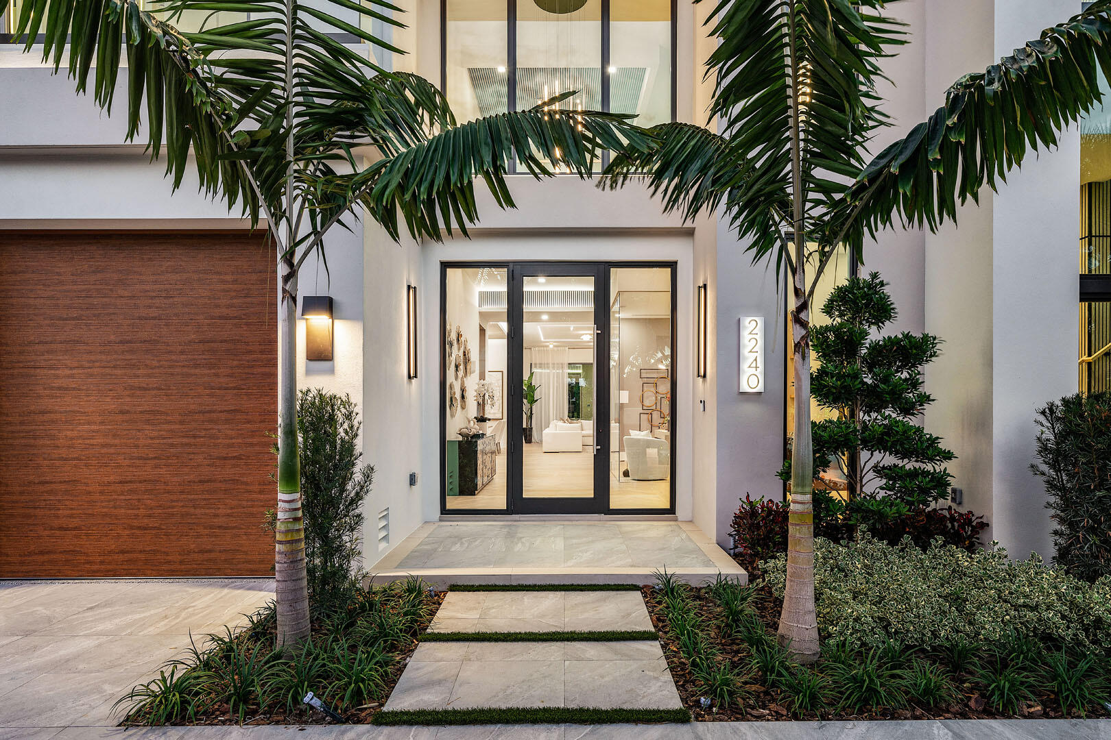 2240 Date Palm Road Boca Raton, FL 33432 - Photo 74 of 88 2240_Date_Palm_Road_Dusk_07