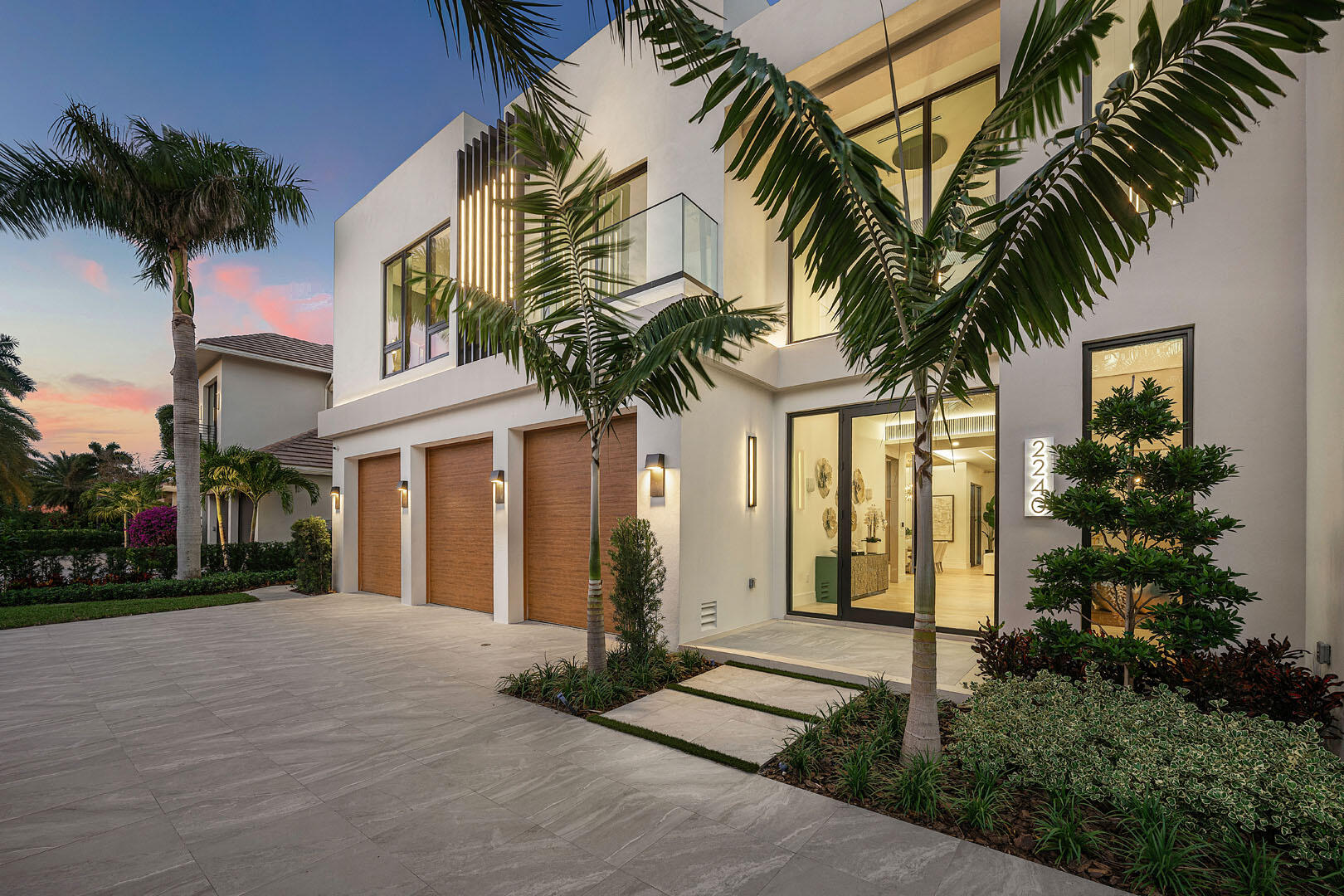 2240 Date Palm Road Boca Raton, FL 33432 - Photo 75 of 88 2240_Date_Palm_Road_Dusk_08