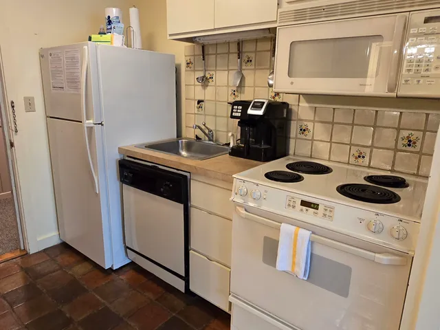 $450 | 46 Packard's Road, Unit 405 WEEK 28, Waterville Valley, NH 03215