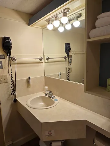 $450 | 46 Packard's Road, Unit 405 WEEK 28, Waterville Valley, NH 03215