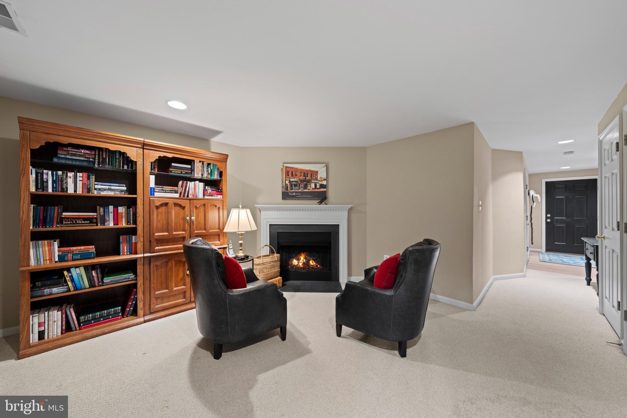 21980 Box Car Square Sterling, VA 20166 - Photo 19 of 36 So Cozy!