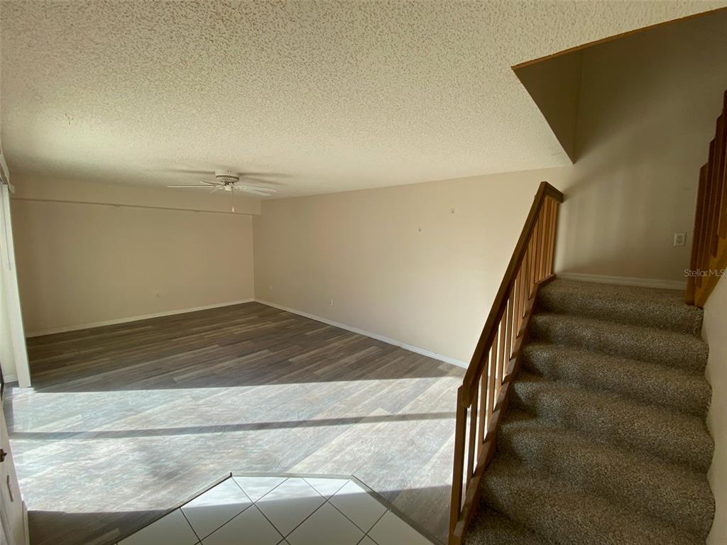 2911 Pecan Avenue Leesburg, FL 34748 - Photo 3 of 26 a view of entryway