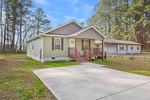 $1,600 | 212 Yardley Lane, Tunnel Hill, GA 30755