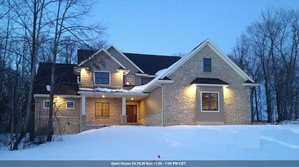 $799,000 | 1387 Radcliff Road, Neenah, WI 54956