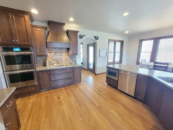 $779,000 | 1387 Radcliff Road, Neenah, WI 54956