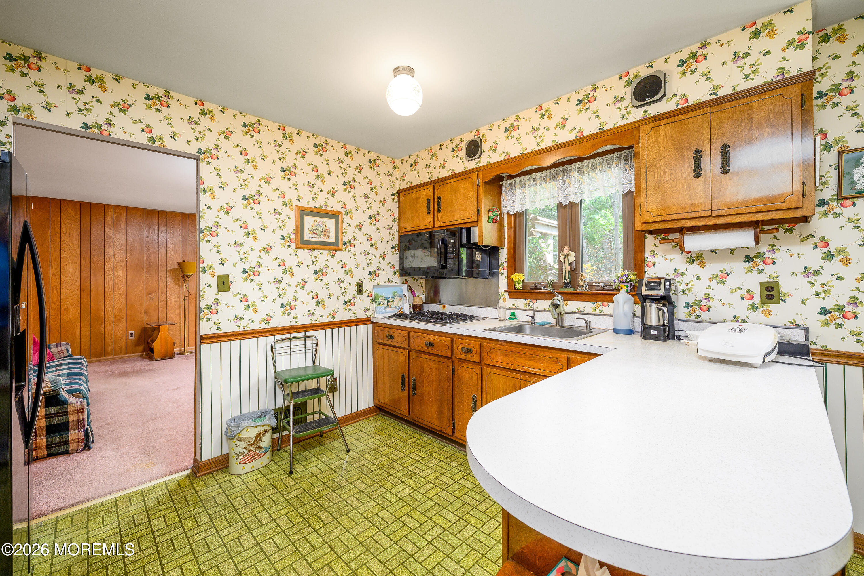 49 Newbury Road Howell, NJ 07731 - Photo 8 of 43 49 Newbury Rd-5
