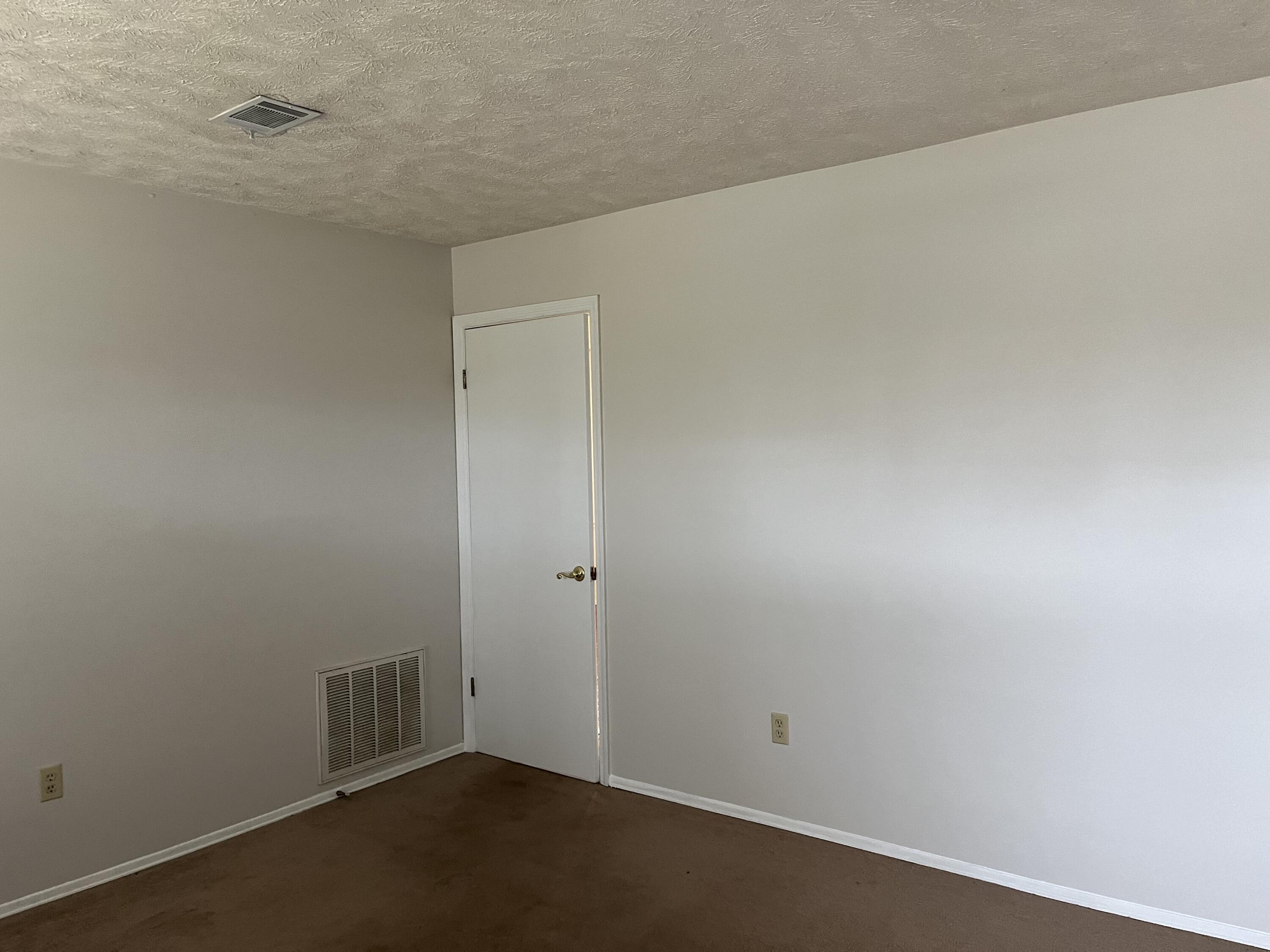 1719 Taylor Road Augusta, GA 30906 - Photo 8 of 29 Living room