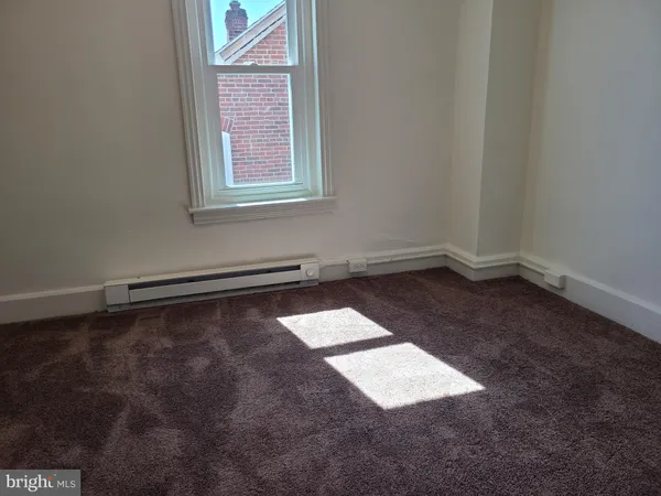$2,200 | 524 Washington Street, Royersford, PA 19468