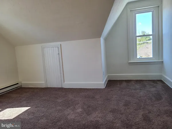 $2,200 | 524 Washington Street, Royersford, PA 19468