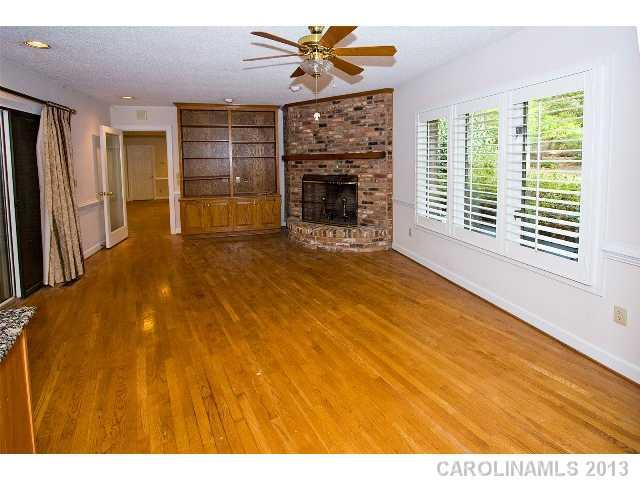 6 Longleaf Road Lake Wylie, SC 29710 - Photo 3 of 13
