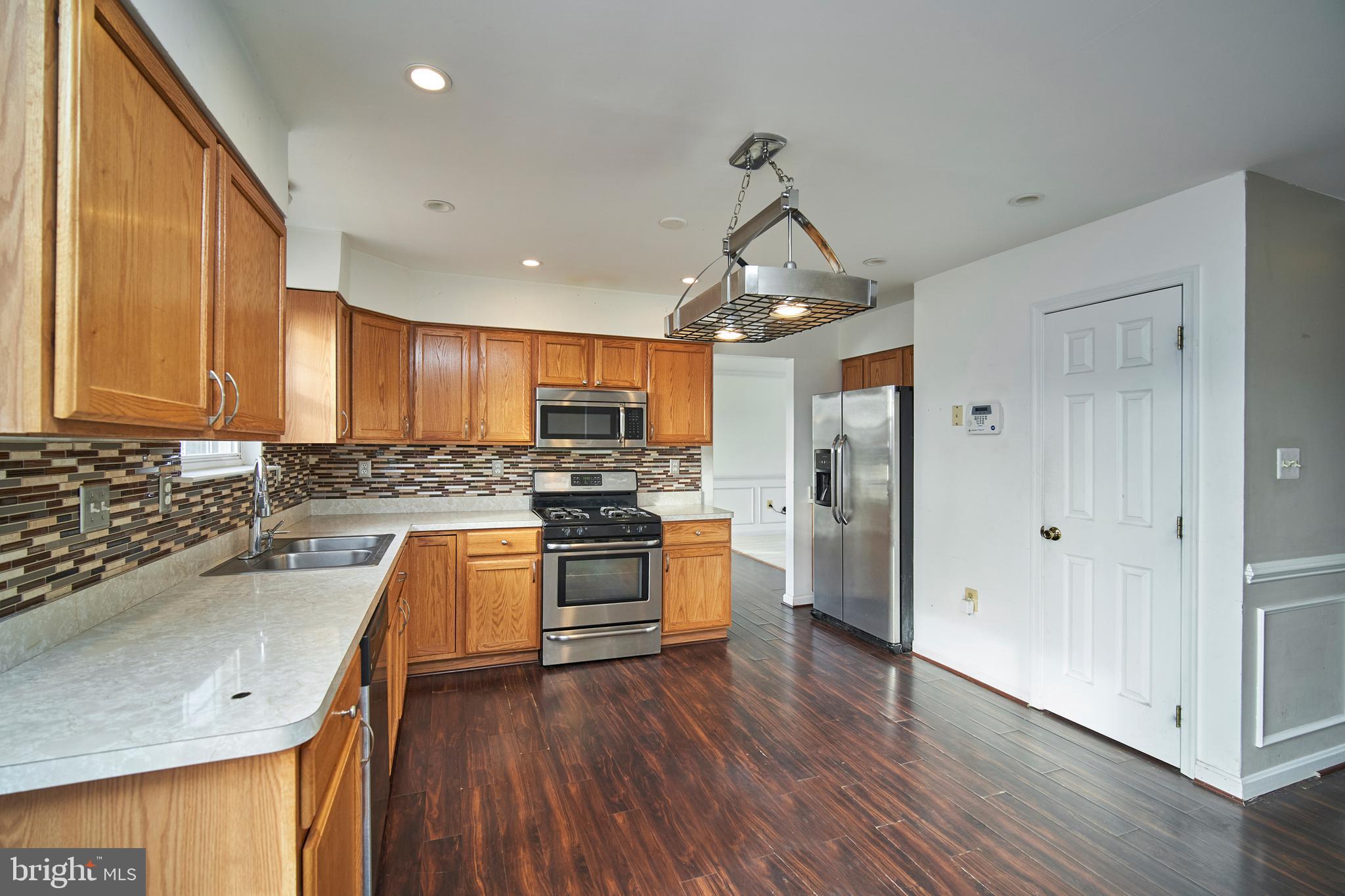 5901 Sellner Lane Clinton, MD 20735 - Photo 7 of 30