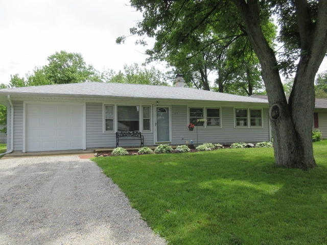 304 South Hawthorne Road Muncie, IN 47304 - Photo 1 of 27