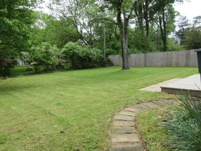 304 South Hawthorne Road Muncie, IN 47304 - Photo 14 of 27