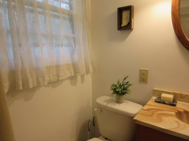 304 South Hawthorne Road Muncie, IN 47304 - Photo 9 of 27