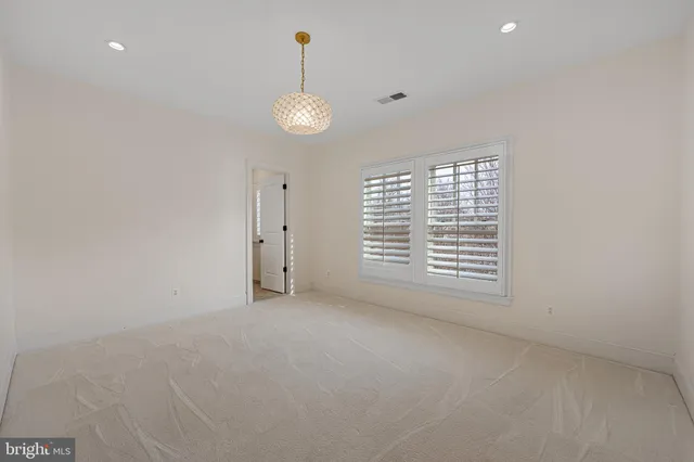 $3,075,000 | 6520 Topeka Road, McLean, VA 22101