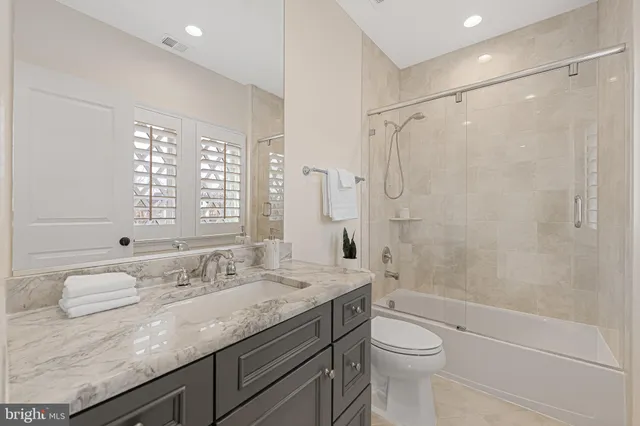 $3,075,000 | 6520 Topeka Road, McLean, VA 22101