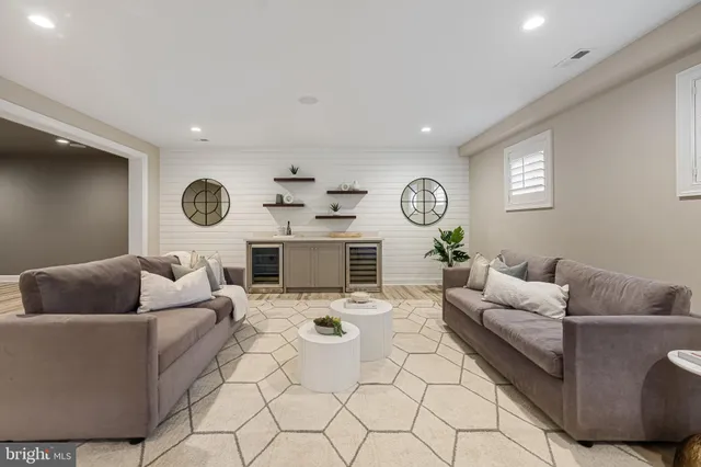 $3,075,000 | 6520 Topeka Road, McLean, VA 22101