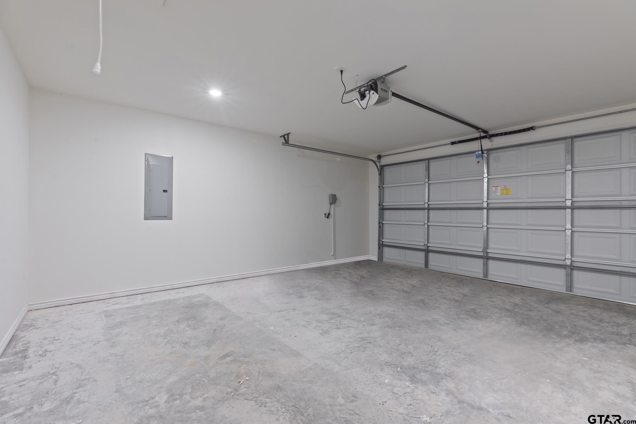 712 West 3rd Tyler, TX 75701 - Photo 28 of 28 a view of a garage