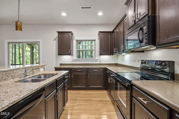 $599,000 | 908 Pirouette Court, Raleigh, NC 27606