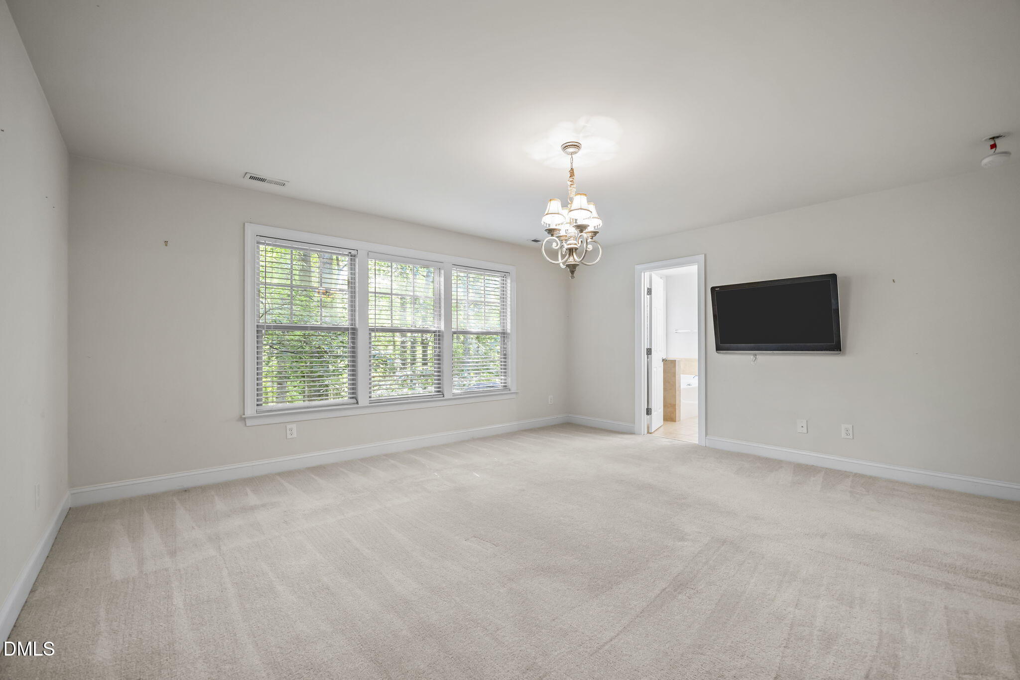 908 Pirouette Court Raleigh, NC 27606 - Photo 24 of 46 36-web-or-mls-IMG_6033