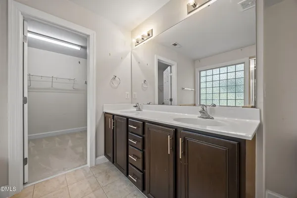 $599,000 | 908 Pirouette Court, Raleigh, NC 27606
