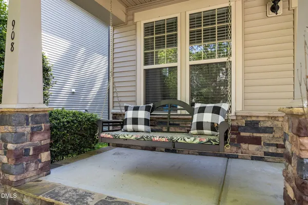 $599,000 | 908 Pirouette Court, Raleigh, NC 27606