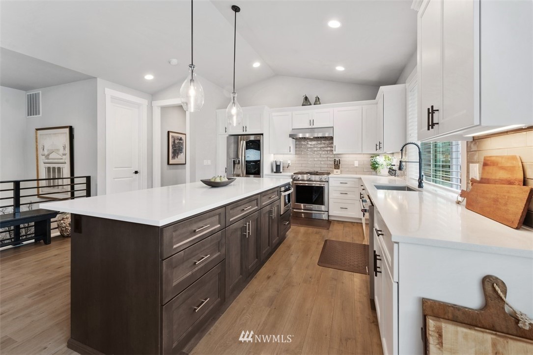 4857 Castleton Road Southwest Port Orchard, WA 98367 - Photo 14 of 36 Gallery Image 14