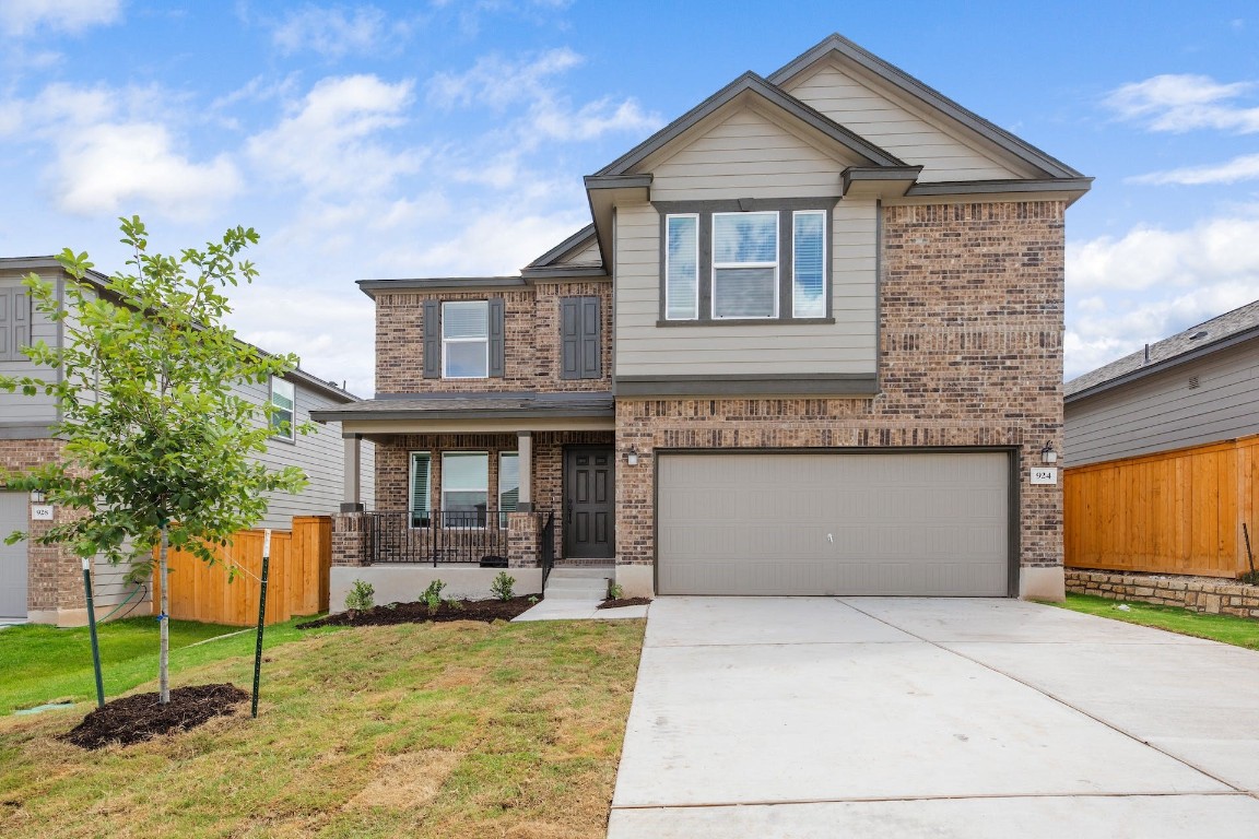 924 Yellow Ribbon Trail Jarrell, TX 76537 - Photo 1 of 1 Gallery Image 1