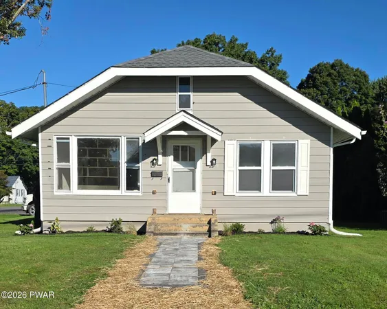 $1,950 | 511 North Avenue North, Matamoras, PA 18336
